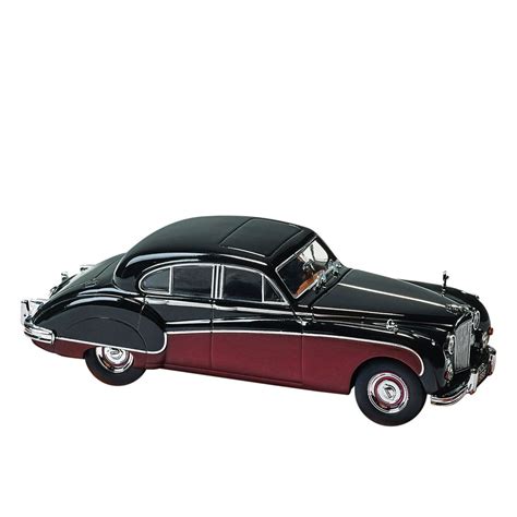 Oxford Diecast Classic British Motor Cars: Jaguar - 1:43 Scale Die Cast ...