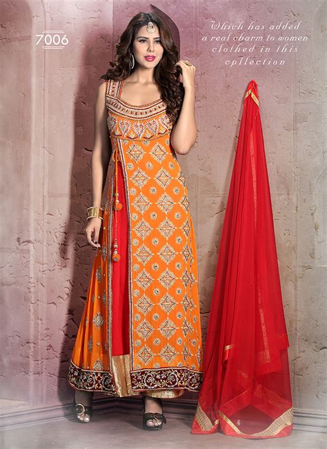 Traditional Ethnic Wear Dresses in Indian Wedding For Women - Stylish ...