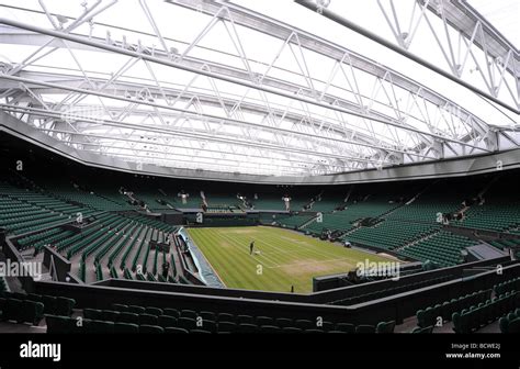 CENTRE COURT ROOF ON WIMBLEDON CHAMPIONSHIP 2009 WIMBLEDON LONDON ...