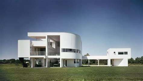 AD Classics: Saltzman House / Richard Meier & Partners Architects | ArchDaily