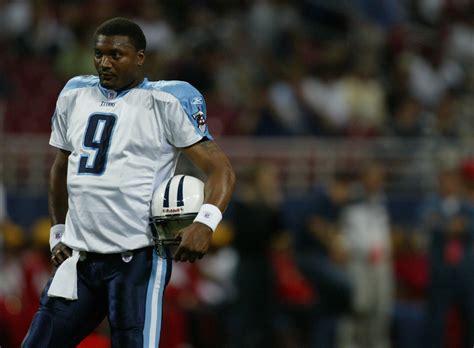 Pantheon Of Titans: Steve McNair - Music City Miracles