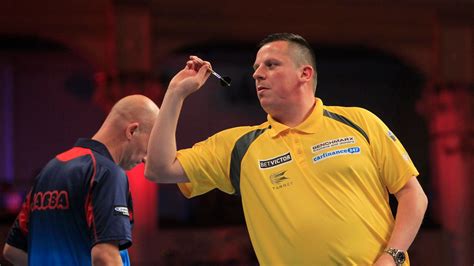 WATCH: Dave Chisnall hits nine-darter against Peter Wright | Darts News | Sky Sports