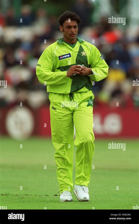 Shoaib akhtar hi-res stock photography and images - Alamy