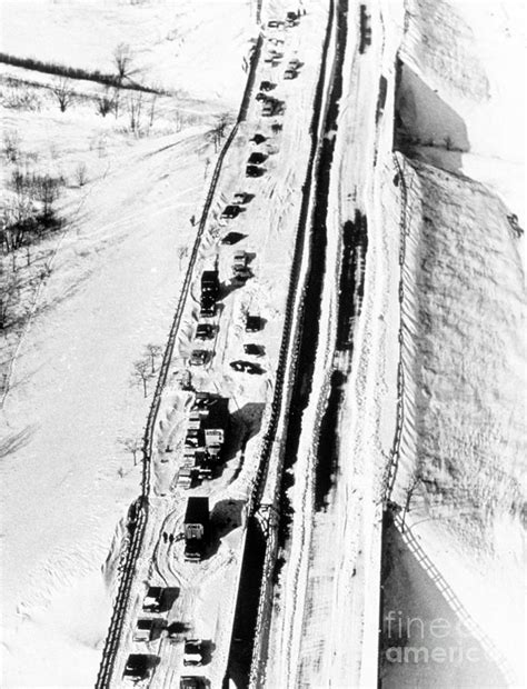 Chicago Blizzard, 1967 Photograph by Science Source