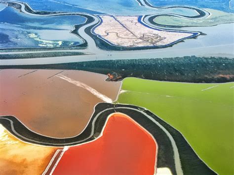 Multicolored Salt Ponds at San Francisco Bay | Amusing Planet