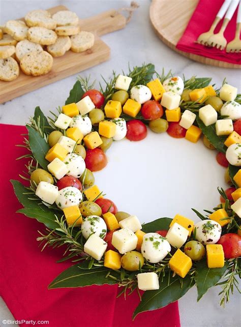 Christmas wreath cheese platter appetizer – Artofit