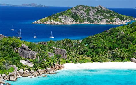 Seychelles Island Hopping Indian Ocean Green Mountains Coconut Trees ...