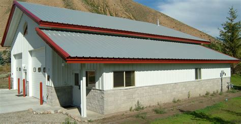 Metal Building Roof Pitch - Custom Hangers, Barns, Shops, ECT | R&M Steel Company