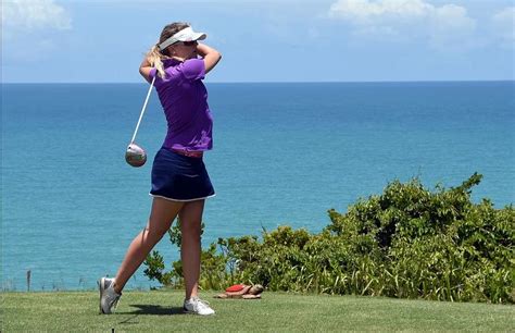 How Ladies’ Golf Clubs Differ from Men’s - Golf and Camp