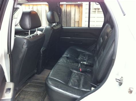 2004 Nissan pathfinder interior photos