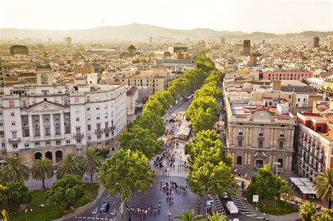 36 Photos That Showcase The Unique Beauty Of Barcelona