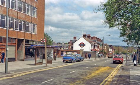 Colindale (London Underground) station,... © Ben Brooksbank cc-by-sa/2. ...