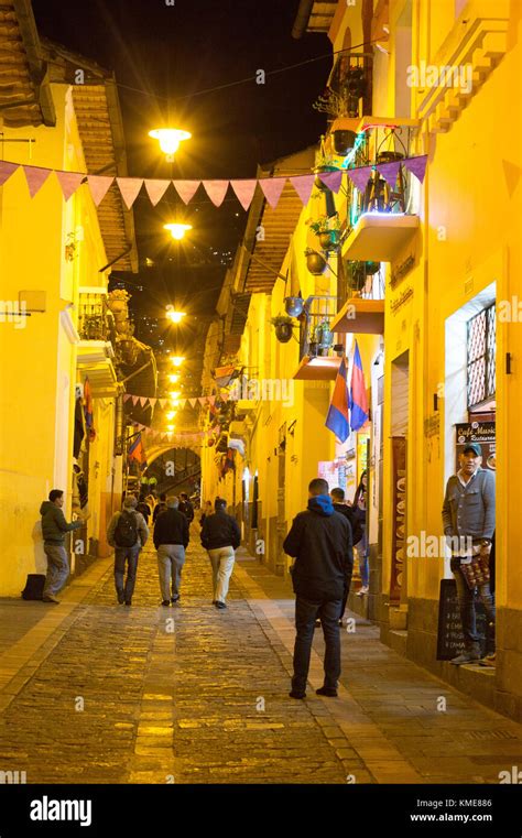 La Ronda, Quito - popular nightlife district of Quito Old Town, UNESCO ...