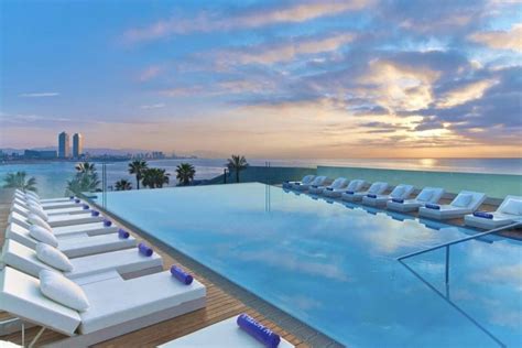 12 Best Boutique Hotels in Barcelona With Rooftop Pools