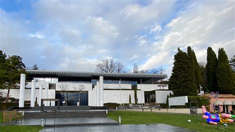 Visit the Olympic Museum in Lausanne-Ouchy in Switzerland