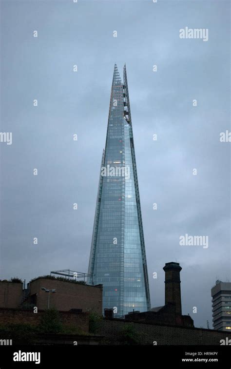 The Shard at night Stock Photo - Alamy