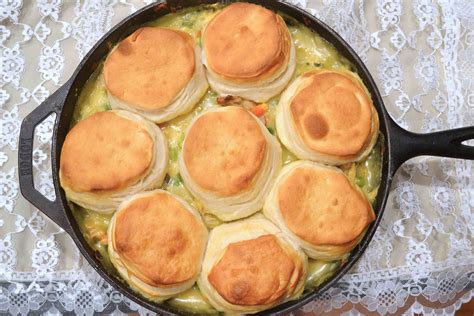 pillsbury biscuit topped chicken pot pie