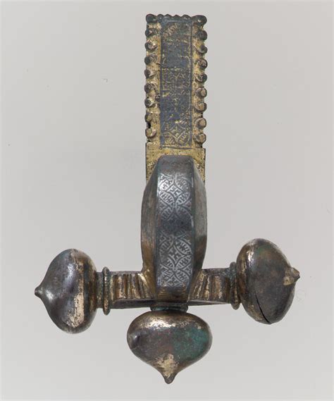 Crossbow Brooch | Late Roman or Byzantine | The Met