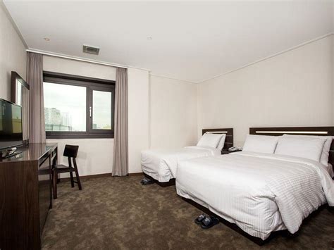 Best Price on Busan Tourist Hotel in Busan + Reviews!