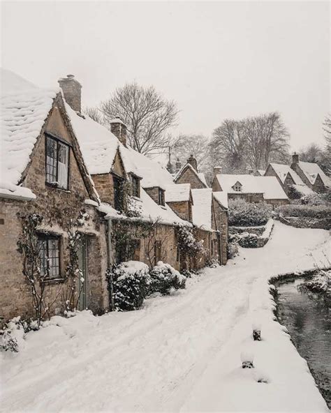 Winter Wonderland in the Cotswolds: English Villages covered in snow - KATYA JACKSON