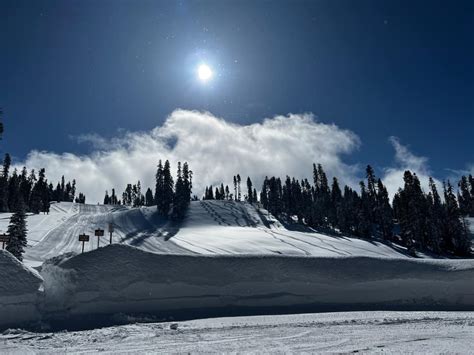 Badger Pass is open 1/18/23 - Yosemite