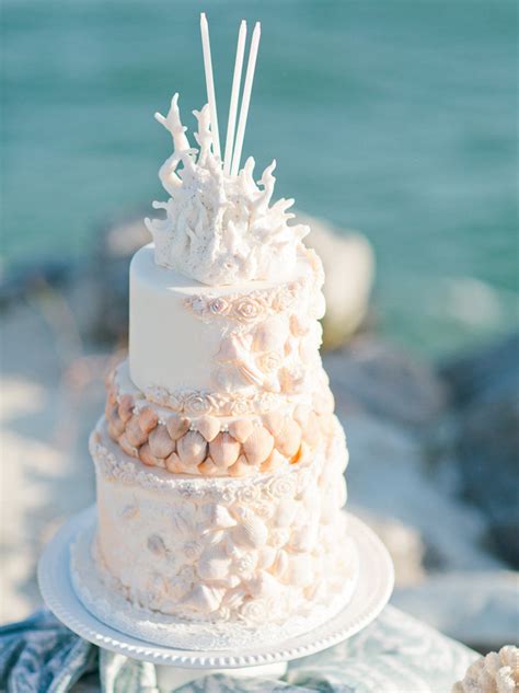 20 Elegant Beach Wedding Cakes | SouthBound Bride