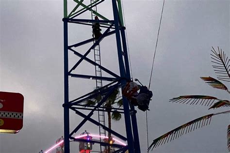 WATCH: How Two Teens were Rescued after Getting Stuck Mid-air during Slingshot Ride in Florida