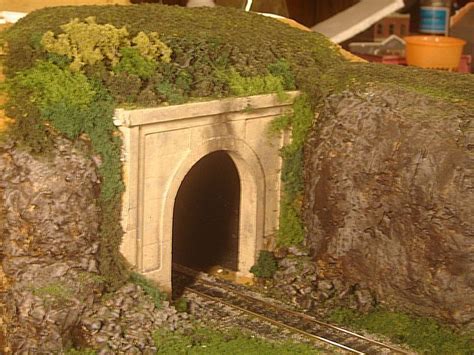 How to make tunnels for model train layouts - in 2020 | Model train ...