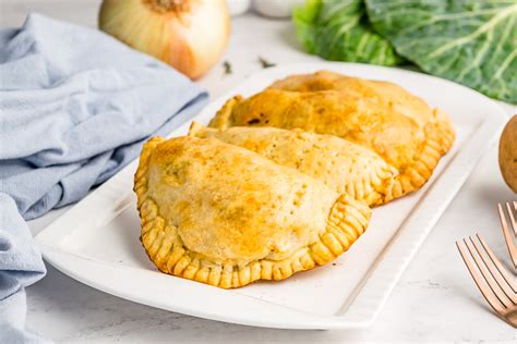 Savory Meat Hand Pie Recipe (With Beef Sirloin) | The Foodie Affair