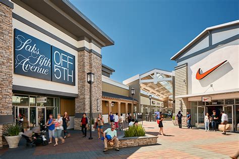 Livermore Premium Outlets (Paragon Outlets) - Outlet mall in California ...