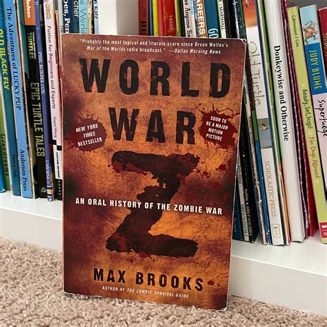 World War Z by Max Brooks, Paperback | Pangobooks