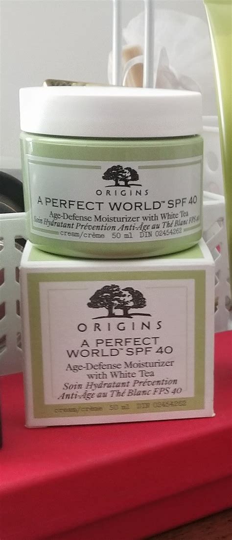 Origins A Perfect World SPF 40 Moisturizer reviews in Face Day Creams ...