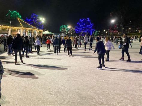 21 Ice Skating in Boston Locations For a Perfect Winter Activity | Hey! East Coast USA