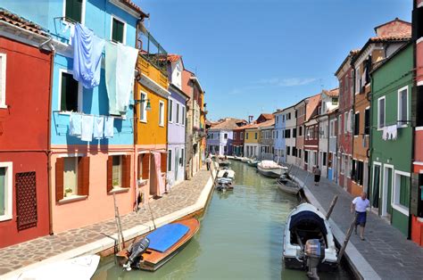 Burano: The Perfect Day Trip from Venice