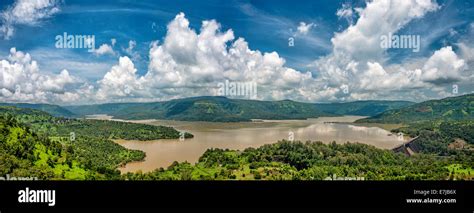 Koyna reservoir koynanagar wester ghats satara dam sahyadris forest hi-res stock photography and ...