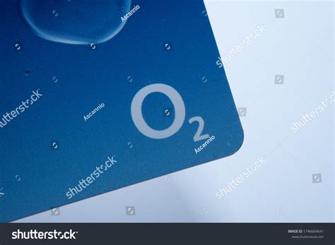 9 O2 Sim Card Images, Stock Photos & Vectors | Shutterstock