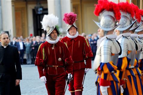 Swiss Guard recruits prep for annual swearing-in ceremony at the Vatican | New York Post