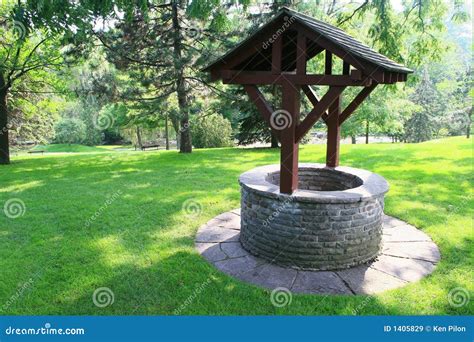 The Make-a-wish-come-true Wishing Well Stock Image - Image of park ...