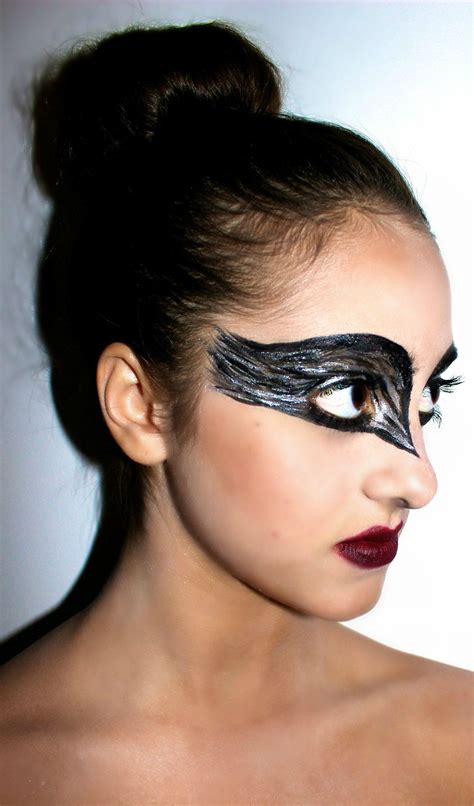 Black Swan #LINERUPSWEEPS | Sephora Beauty Board | Black swan makeup ...