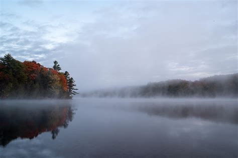 Early Morning Meach Lake : r/ottawa