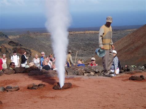 Timanfaya National Park tour - Tour2b