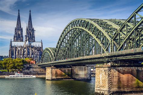 Must-Visit Attractions in Cologne