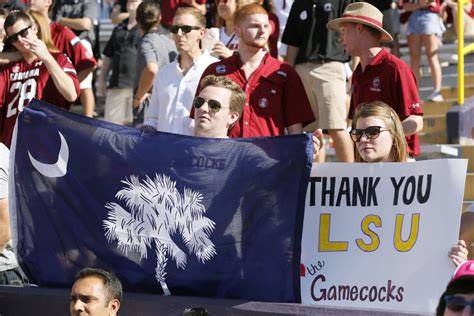 No. 7 LSU too much for displaced South Carolina, 45-24 - Sports Illustrated