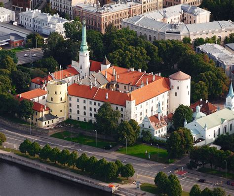 No.427 Castelo de Riga, Latvia | Castle, Medieval castle, Chateau