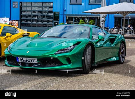 SINSHEIM, GERMANY - MAI 2022: green emerald mint Ferrari F8 Type ...