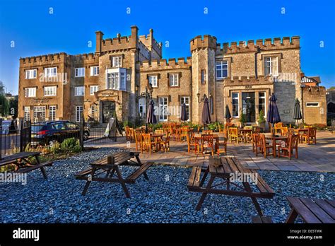 The Ryde Castle Hotel, in Ryde, Isle of Wight Stock Photo - Alamy