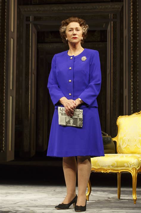 Helen Mirren Reigns as Queen in 'The Audience' - StageZine