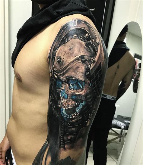 Futuristic Skull, Mens Upper Arm Piece