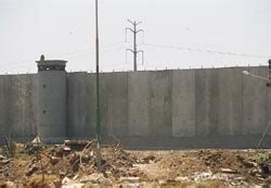 Qalqilya and the wall | The Electronic Intifada