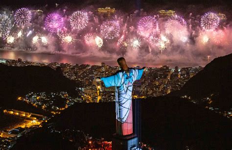 Rio de Janeiro's new year's eve celebration is coming back this year - Travel Tomorrow